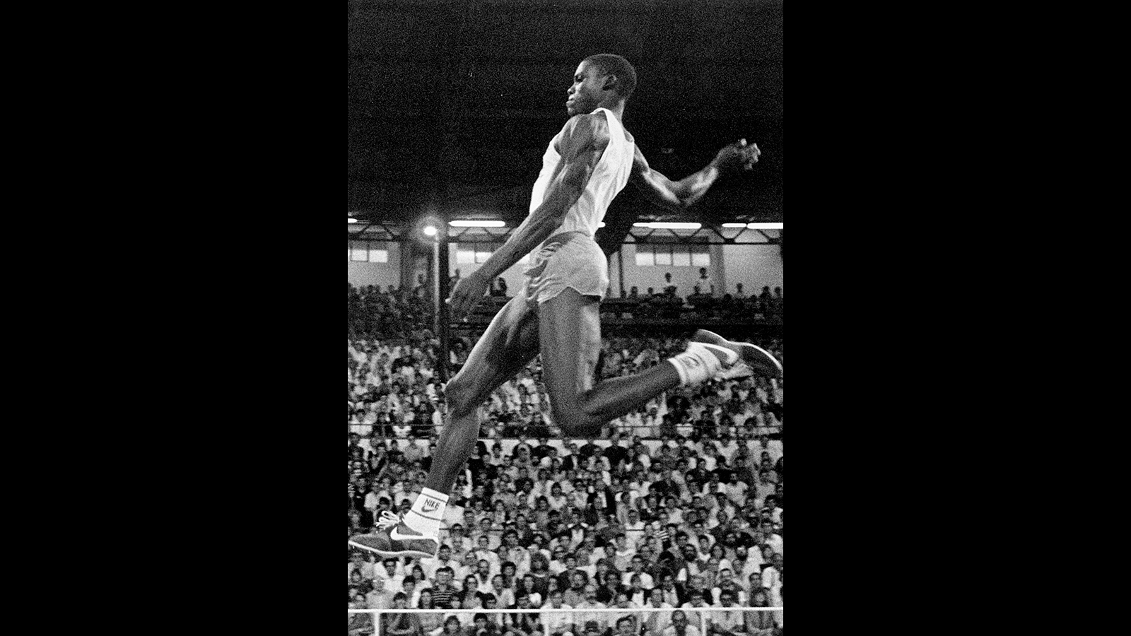 Carl Lewis in Hall of Fame en eregast op 50ste Allianz Memorial Van Damme